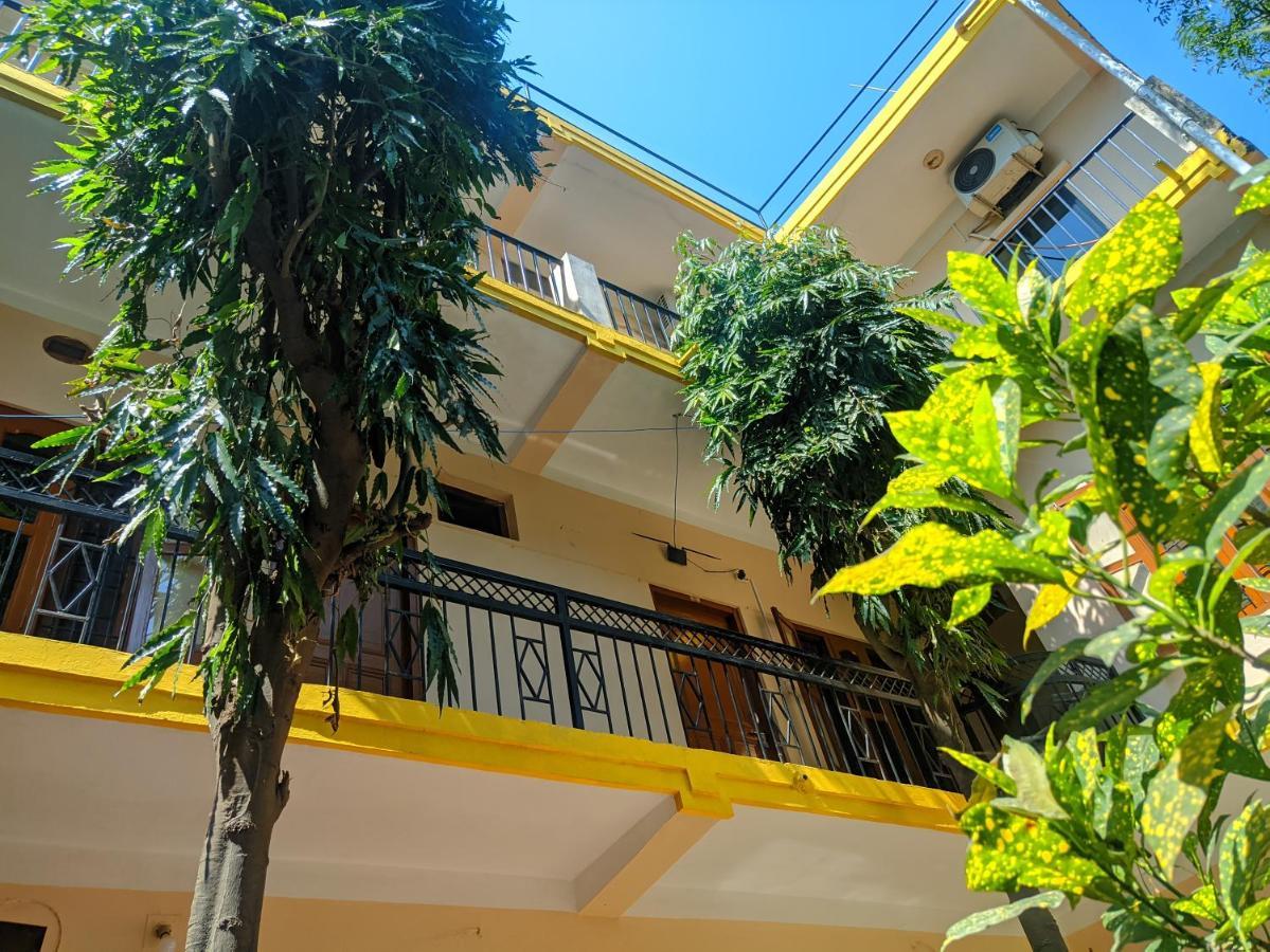 Lumbini Garden Lodge Bagian luar foto
