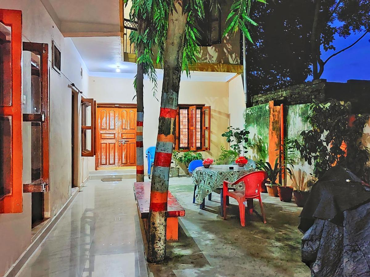 Lumbini Garden Lodge Bagian luar foto